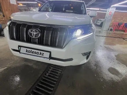 Toyota Land Cruiser Prado 2018 года за 22 000 000 тг. в Алматы – фото 2