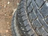 Шины зимние б/у 275 65 20 Toyota Sequoia, Tundra за 60 000 тг. в Алматы – фото 2