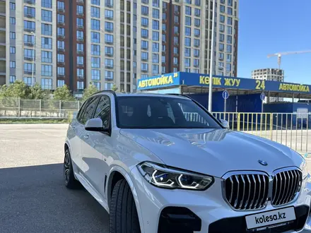 BMW X5 2022 года за 46 000 000 тг. в Шымкент – фото 3