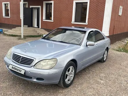 Mercedes-Benz S 320 1999 года за 2 600 000 тг. в Астана – фото 4