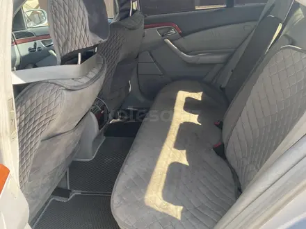 Mercedes-Benz S 320 1999 года за 2 600 000 тг. в Астана – фото 9