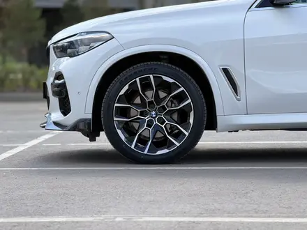 BMW X5 2022 года за 37 000 000 тг. в Астана – фото 55