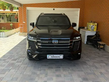 Toyota Land Cruiser 2024 года за 56 000 000 тг. в Актобе