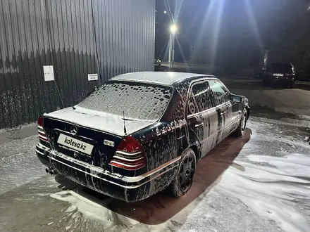 Mercedes-Benz C 200 1996 года за 1 800 000 тг. в Алматы – фото 10