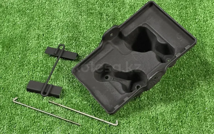 Площадка по аккумулятор (корыто, подставка) на Мицубиси делику булку за 18 000 тг. в Алматы