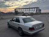 Mercedes-Benz E 280 1993 годаүшін2 200 000 тг. в Сатпаев – фото 4