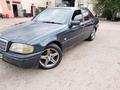 Mercedes-Benz C 220 1996 годаүшін2 300 000 тг. в Караганда – фото 2