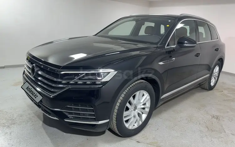 Volkswagen Touareg 2022 годаүшін26 800 000 тг. в Костанай