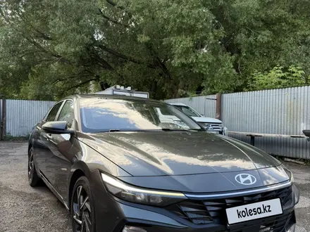 Hyundai Elantra 2023 года за 8 000 000 тг. в Астана