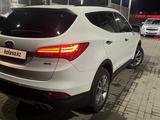 Hyundai Santa Fe 2013 годаүшін9 900 000 тг. в Караганда – фото 4