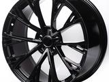 Комплект Дисков R20 9J ET35 Dia66.5 Gloss Black 5x112 за 400 000 тг. в Алматы