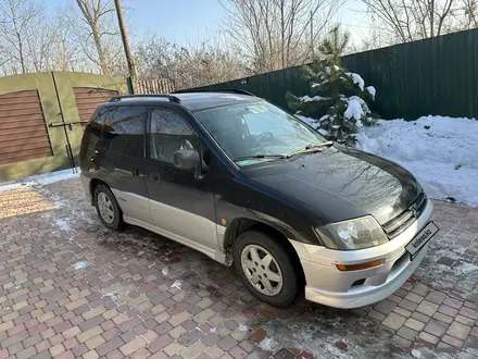 Mitsubishi Space Runner 1999 года за 2 250 000 тг. в Алматы – фото 2