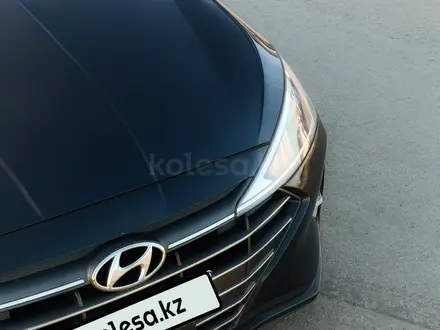 Hyundai Elantra 2020 года за 5 500 000 тг. в Актобе – фото 4