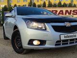 Chevrolet Cruze 2012 года за 6 000 000 тг. в Актобе – фото 2