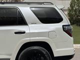 Toyota 4Runner 2021 годаүшін26 500 000 тг. в Актау – фото 5