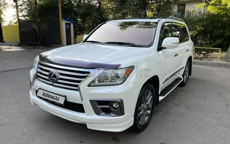 Lexus LX 570 2013 годаүшін28 500 000 тг. в Алматы