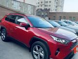 Toyota RAV4 2022 года за 16 500 000 тг. в Астана – фото 4