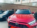 Toyota RAV4 2022 года за 16 500 000 тг. в Астана – фото 2