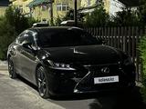 Lexus ES 350 2019 года за 19 950 000 тг. в Алматы – фото 2