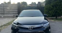 Toyota Camry 2017 года за 12 700 000 тг. в Шымкент