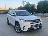 Toyota Highlander 2016 года за 13 000 000 тг. в Актау