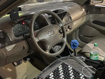 Toyota Camry 2003 года за 3 900 000 тг. в Семей – фото 9