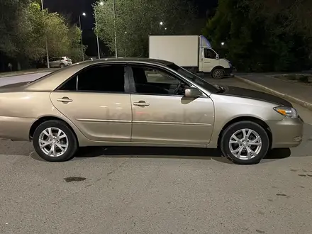Toyota Camry 2003 года за 3 900 000 тг. в Семей – фото 5