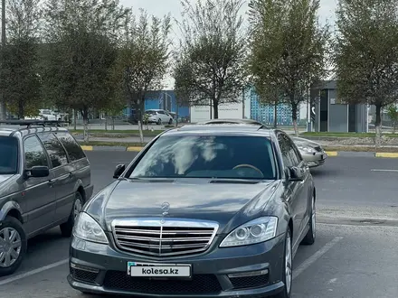 Mercedes-Benz S 350 2006 года за 8 800 000 тг. в Туркестан – фото 2