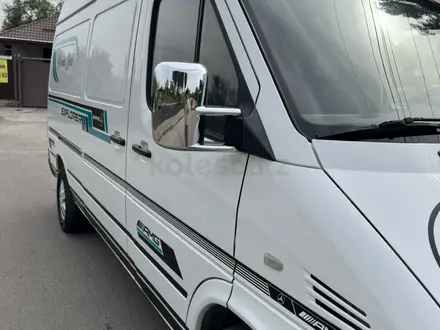 Mercedes-Benz Sprinter 2006 года за 8 500 000 тг. в Алматы – фото 13