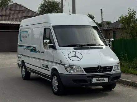 Mercedes-Benz Sprinter 2006 года за 8 500 000 тг. в Алматы – фото 19