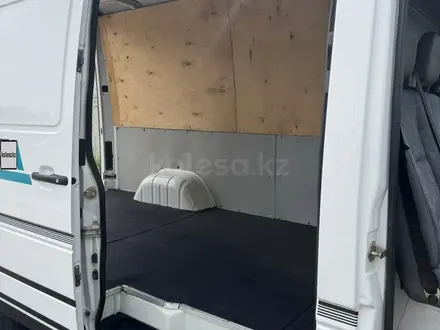 Mercedes-Benz Sprinter 2006 года за 8 500 000 тг. в Алматы – фото 38