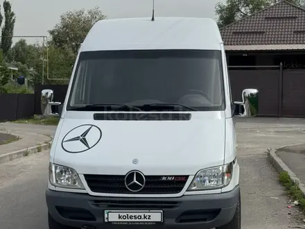 Mercedes-Benz Sprinter 2006 года за 8 500 000 тг. в Алматы – фото 6