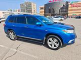 Toyota Highlander 2013 года за 12 500 000 тг. в Алматы