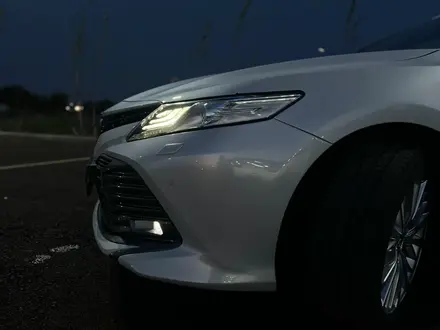 Toyota Camry 2019 года за 15 500 000 тг. в Караганда