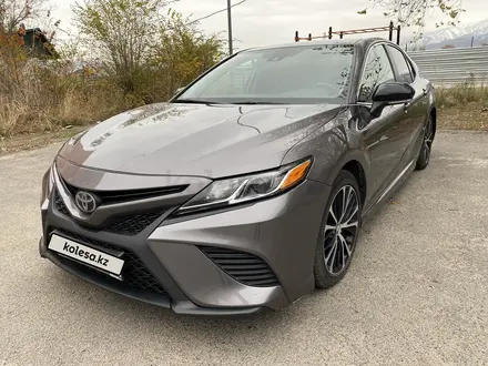 Toyota Camry 2019 года за 10 800 000 тг. в Алматы – фото 13