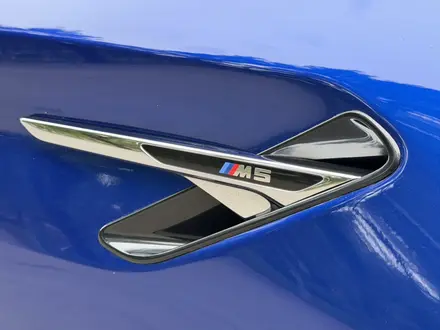 BMW M5 2019 года за 45 000 000 тг. в Алматы – фото 4