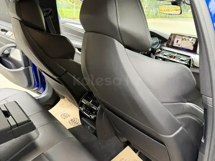 BMW M5 2019 года за 45 000 000 тг. в Алматы – фото 42