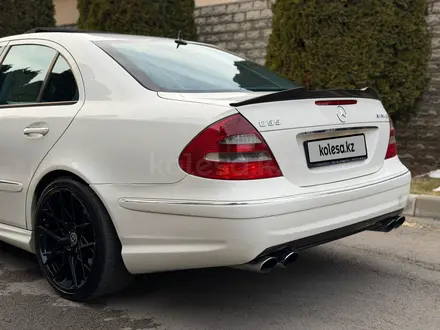 Mercedes-Benz E 55 AMG 2005 года за 15 000 000 тг. в Алматы – фото 10