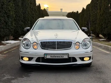 Mercedes-Benz E 55 AMG 2005 года за 15 000 000 тг. в Алматы – фото 16
