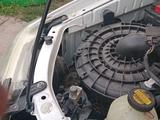 Toyota Hilux 2014 года за 8 500 000 тг. в Уральск – фото 2