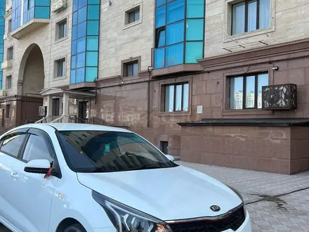 Kia Rio 2021 года за 8 150 000 тг. в Уральск – фото 4