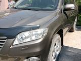 Toyota RAV4 2010 года за 7 000 000 тг. в Уральск – фото 2