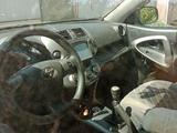 Toyota RAV4 2010 года за 7 000 000 тг. в Уральск – фото 4