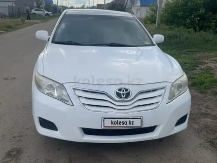 Toyota Camry 2009 года за 3 900 000 тг. в Уральск – фото 2