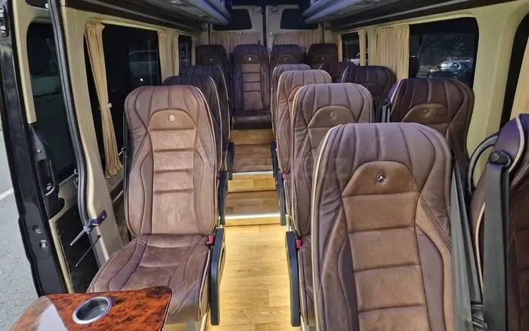 Mercedes-Benz  Sprinter 2011 года за 19 988 000 тг. в Астана