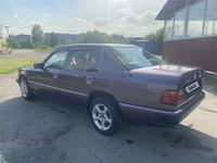 Mercedes-Benz E 200 1991 годаүшін1 200 000 тг. в Павлодар