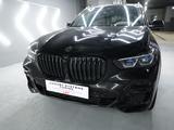 ЭЛЕКТРИЧЕСКИЕ ВЫДВИЖНЫЕ ПОРОГИ BMW X7 за 550 000 тг. в Астана – фото 3