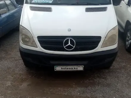 Mercedes-Benz Sprinter 2010 года за 10 000 000 тг. в Актобе – фото 2