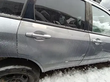 Дверь задняя правая для Mitsubishi Outlander за 40 000 тг. в Тараз