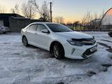 Toyota Camry 2017 годаfor12 500 000 тг. в Шымкент – фото 2